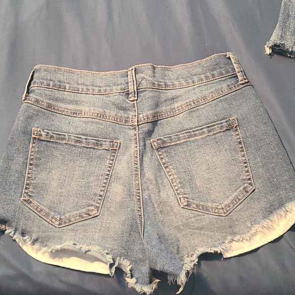 Denim shorts bundle - Picture 4 of 8